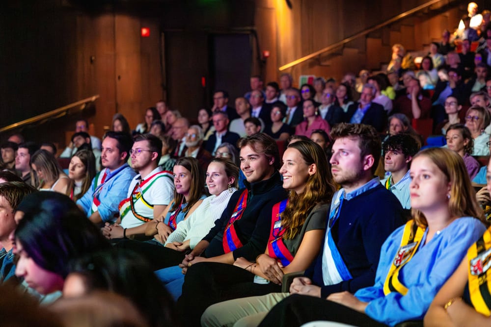 Vurige pleidooien en een verrassend muzikaal intermezzo: dit was de Academische openingszitting 2025