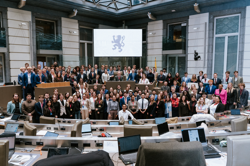 Vlaams Jeugd Parlement bewijst: jongeren zijn wel geïnteresseerd in politiek